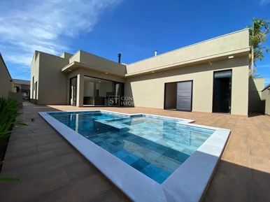 <strong>Residência de alto padrão: Casa em condomínio com 3 suítes e</strong>