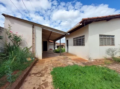 <strong></strong>&nbsp;<small>(1 dormit&oacute;rio)</small>