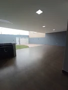 <strong></strong>&nbsp;<small>(3 dormit&oacute;rios sendo 1 su&iacute;te)</small>