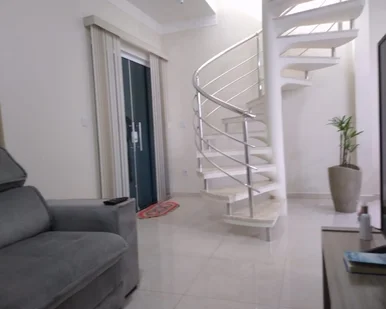 <strong>Sobrado Conjugado</strong>&nbsp;<small>(3 dormit&oacute;rios sendo 1 su&iacute;te)</small>