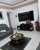 <strong></strong>&nbsp;<small>(3 dormit&oacute;rios sendo 1 su&iacute;te)</small>