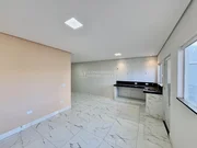 <strong></strong>&nbsp;<small>(2 dormit&oacute;rios sendo 1 su&iacute;te)</small>