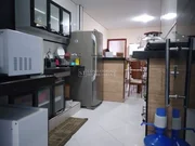 <strong></strong>&nbsp;<small>(6 dormit&oacute;rios sendo 2 su&iacute;tes)</small>