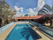 <strong></strong>&nbsp;<small>(3 dormit&oacute;rios sendo 1 su&iacute;te)</small>