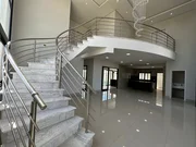 <strong></strong>&nbsp;<small>(5 dormit&oacute;rios sendo 5 su&iacute;tes)</small>