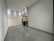 <strong></strong>&nbsp;<small>(3 dormit&oacute;rios sendo 1 su&iacute;te)</small>