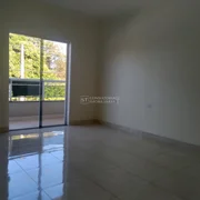 <strong></strong>&nbsp;<small>(3 dormit&oacute;rios sendo 1 su&iacute;te)</small>