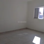 <strong></strong>&nbsp;<small>(3 dormit&oacute;rios sendo 1 su&iacute;te)</small>