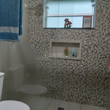 <strong></strong>&nbsp;<small>(3 dormit&oacute;rios sendo 1 su&iacute;te)</small>