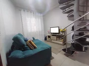 <strong></strong>&nbsp;<small>(4 dormit&oacute;rios sendo 1 su&iacute;te)</small>