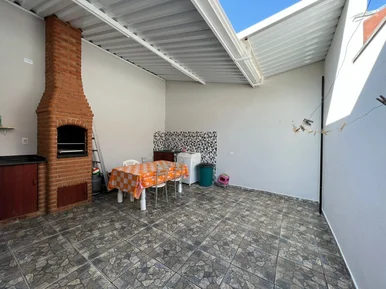 <strong></strong>&nbsp;<small>(2 dormit&oacute;rios)</small>