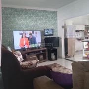 <strong></strong>&nbsp;<small>(4 dormit&oacute;rios)</small>