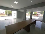 <strong></strong> ()