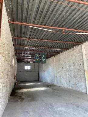 <strong></strong> ()