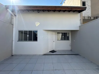 <strong></strong>&nbsp;<small>(2 dormit&oacute;rios)</small>