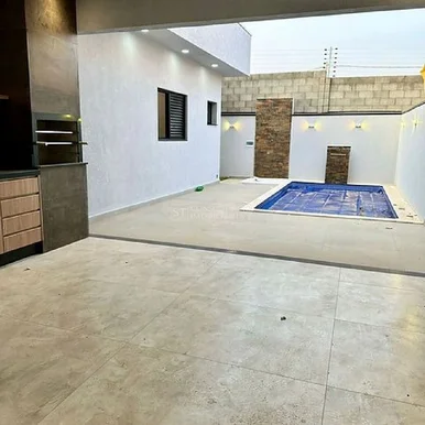 <strong>Casa em Condomínio de Luxo em Nova Odessa-SP: 3 Quartos, 1 S</strong>