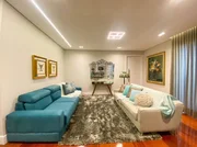 <strong></strong>&nbsp;<small>(3 dormit&oacute;rios sendo 3 su&iacute;tes)</small>