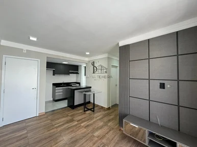 <strong></strong>&nbsp;<small>(2 dormit&oacute;rios sendo 1 su&iacute;te)</small>