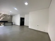 <strong>Casa de alto padrão com 3 quartos e 2 suítes, no Jardim Terr</strong>