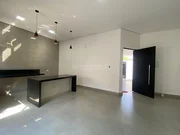 <strong>Casa de alto padrão com 3 quartos e 2 suítes, no Jardim Terr</strong>