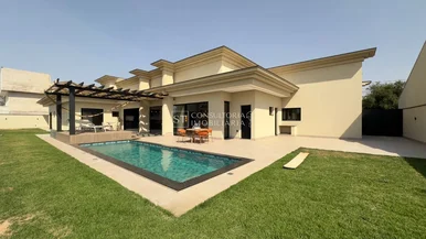 <strong>Luxuosa casa de 4 suítes no Condomínio Estância Hípica em No</strong>