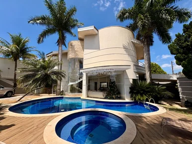 <strong>Casa à Venda, Residencial Horto Florestal Jacyra I, 6 Quarto</strong>