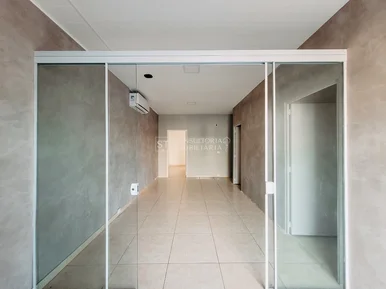 <strong>Casa comercial à venda, Jardim Ipiranga: 3 quartos, 6 salas,</strong>