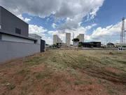 <strong>Terreno em Condomínio à Venda em Nova Odessa-SP, Condomínio </strong>