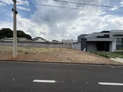 <strong>Terreno em Condomínio à Venda em Nova Odessa-SP, Condomínio </strong>