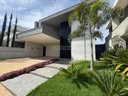 <strong>Casa de alto padrão em condomínio no Jardim Firenze, Santa B</strong>