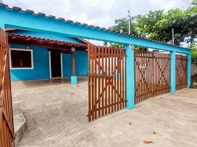 <strong>Casa à venda em Ubatuba-SP, bairro Maranduba: 2 quartos, 2 s</strong>