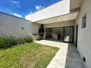 <strong></strong>&nbsp;<small>(3 dormit&oacute;rios sendo 1 su&iacute;te)</small>