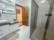 <strong></strong>&nbsp;<small>(3 dormit&oacute;rios sendo 1 su&iacute;te)</small>