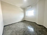 <strong></strong>&nbsp;<small>(4 dormit&oacute;rios sendo 1 su&iacute;te)</small>