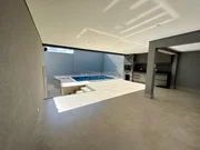 <strong></strong>&nbsp;<small>(3 dormit&oacute;rios sendo 1 su&iacute;te)</small>