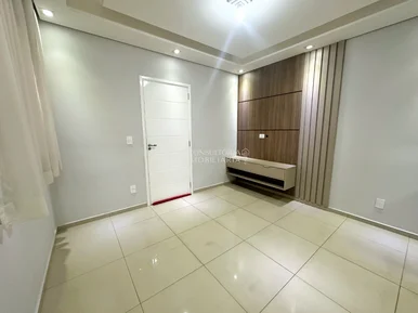 <strong></strong>&nbsp;<small>(2 dormit&oacute;rios)</small>