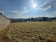 <strong>Terreno em Condomínio à Venda ou Locação em Santa Bárbara D</strong>