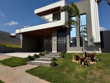 <strong>Casa em condomínio no Jardim Santa Alice, Santa Bárbara Does</strong>