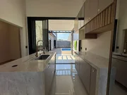 <strong>Imóvel em Condomínio - Casa com 3 suítes e 4 vagas no Jardim</strong>