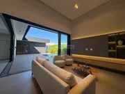 <strong>Casa de luxo em condomínio na Fazenda Santa Lúcia: 3 quartos</strong>