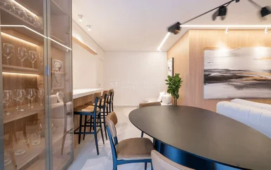 <strong></strong>&nbsp;<small>(3 dormit&oacute;rios sendo 1 su&iacute;te)</small>