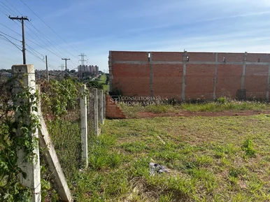 <strong>Terreno Comercial</strong> ()