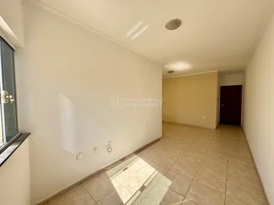 <strong>Casa à venda em localização privilegiada: 3 quartos, 2 salas</strong>