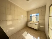 <strong>Casa à venda em localização privilegiada: 3 quartos, 2 salas</strong>