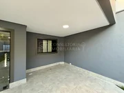 <strong>Casa Padrão</strong>&nbsp;<small>(2 dormit&oacute;rios sendo 1 su&iacute;te)</small>