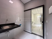 <strong>Casa Padrão</strong>&nbsp;<small>(3 dormit&oacute;rios sendo 1 su&iacute;te)</small>