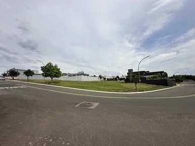 <strong>Terreno Condominio Fazenda Santa Lucia</strong>