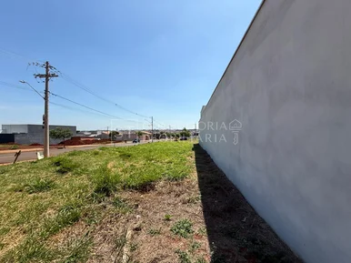 <strong>Terreno Comercial</strong> ()