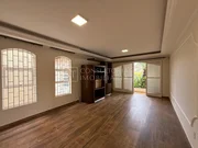 <strong>Casa Padrão</strong>&nbsp;<small>(4 dormit&oacute;rios sendo 1 su&iacute;te)</small>