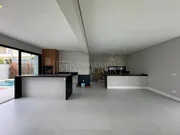 <strong>Casa em Condomínio</strong>&nbsp;<small>(3 dormit&oacute;rios sendo 3 su&iacute;tes)</small>